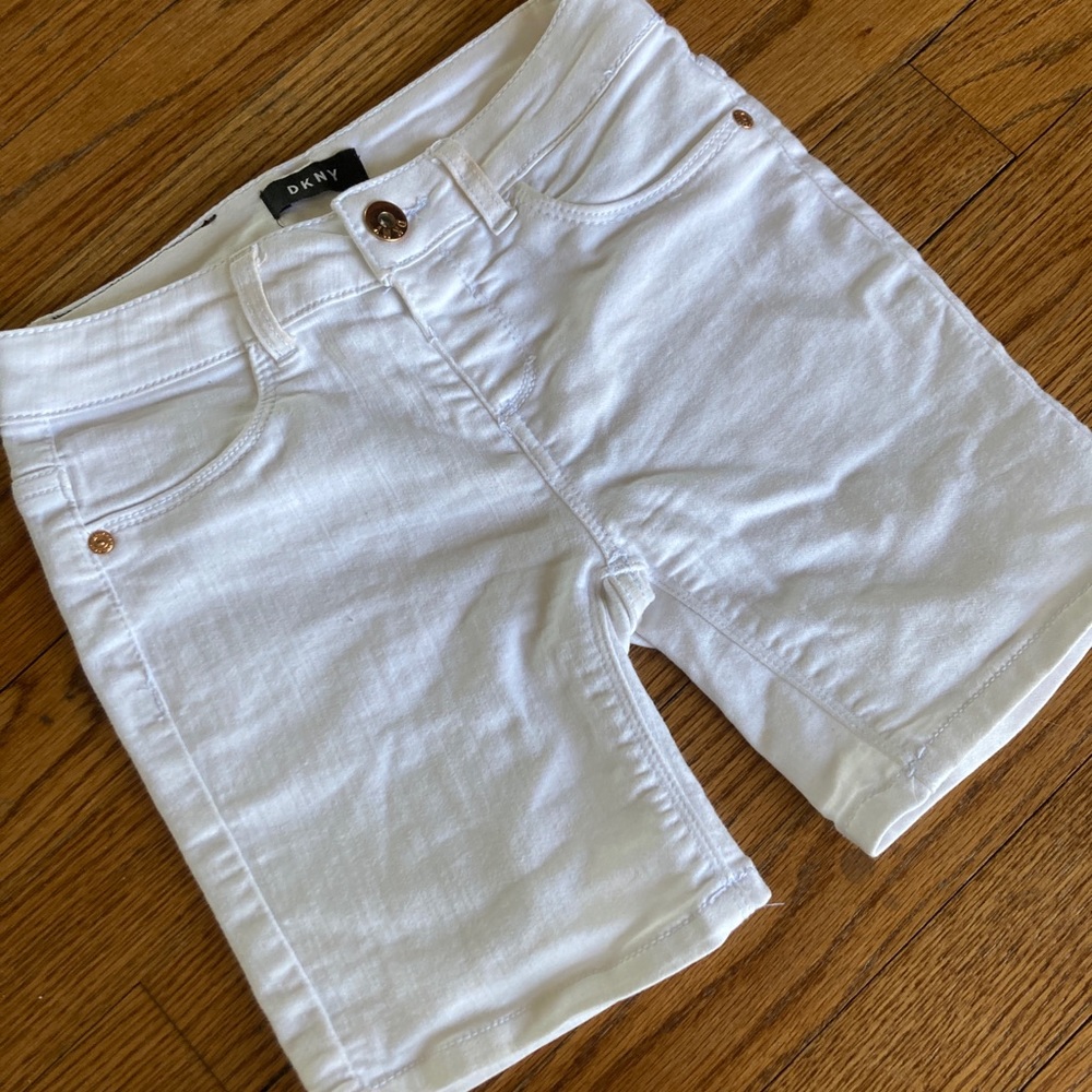 DKNY White Stretch denim Shorts